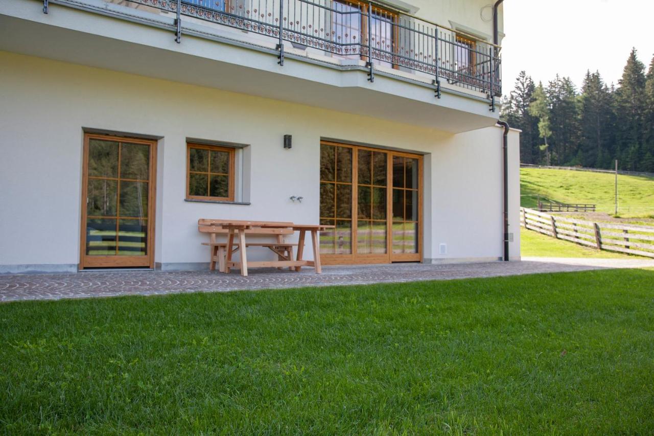 Peil Highend-Basic Apartments San Candido Bagian luar foto